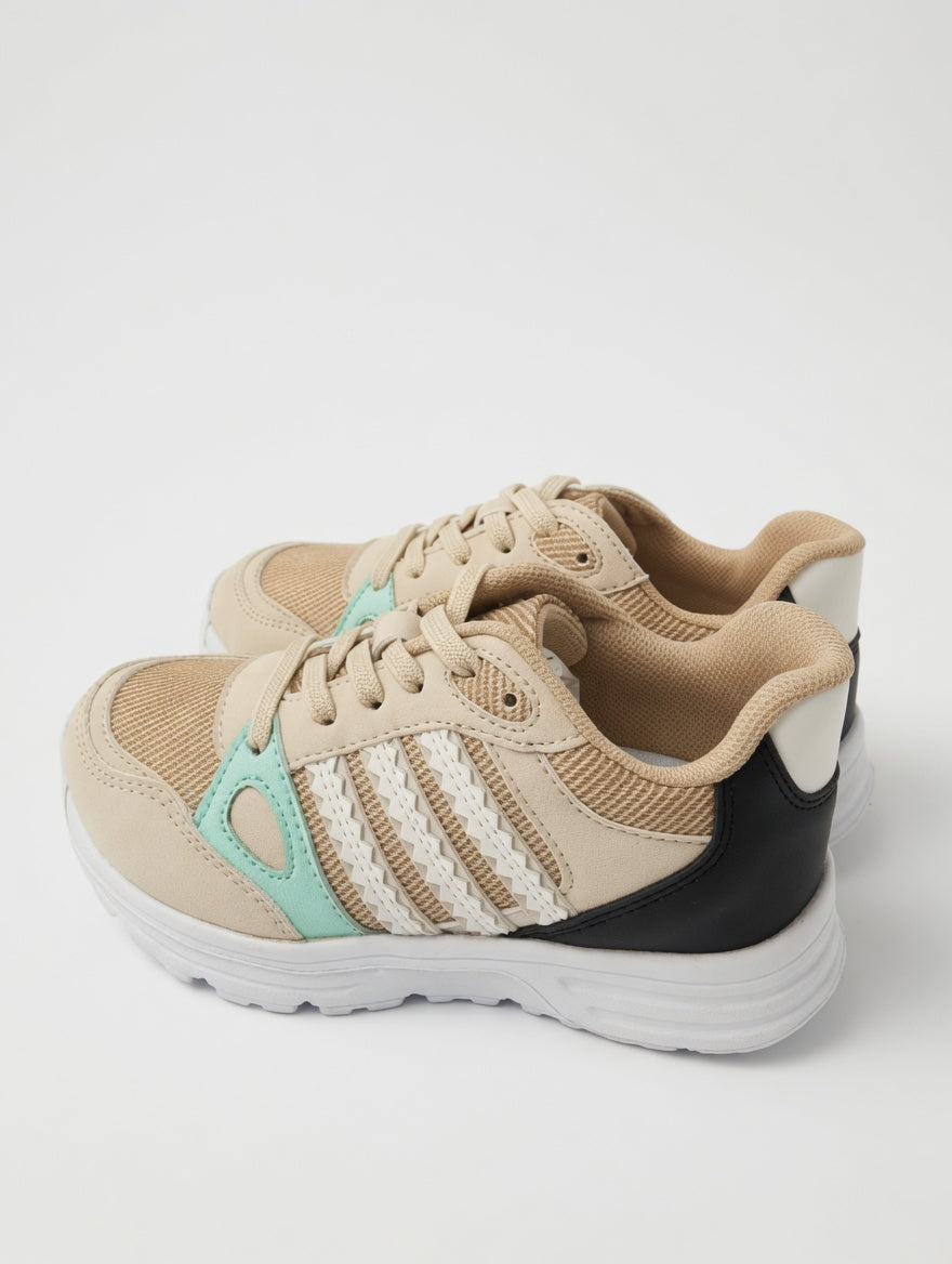 Boys Lightweight Sneaker