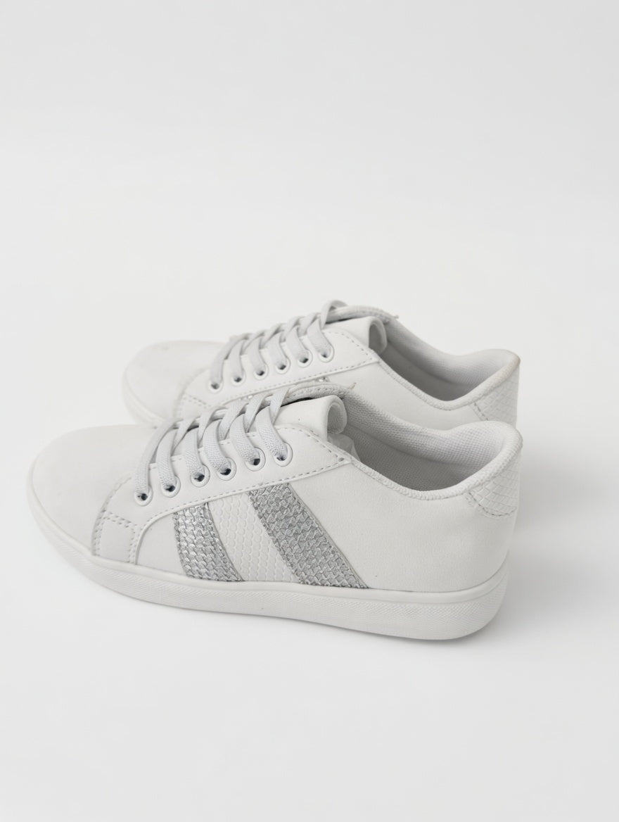 Girls Lightweight Sneaker